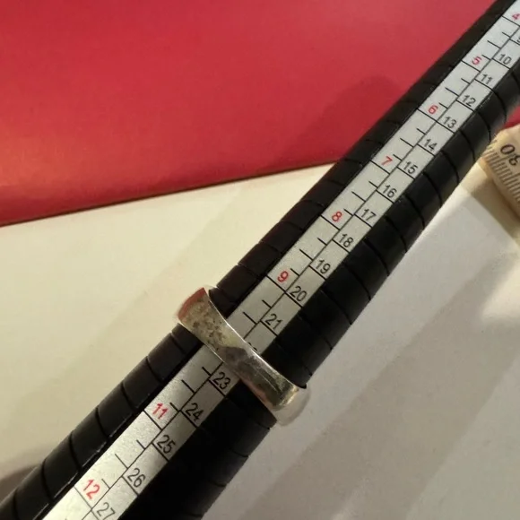 Stunning 925 Sterling silver and onyx vintage size 10 ring 10g - Picture 16 of 16